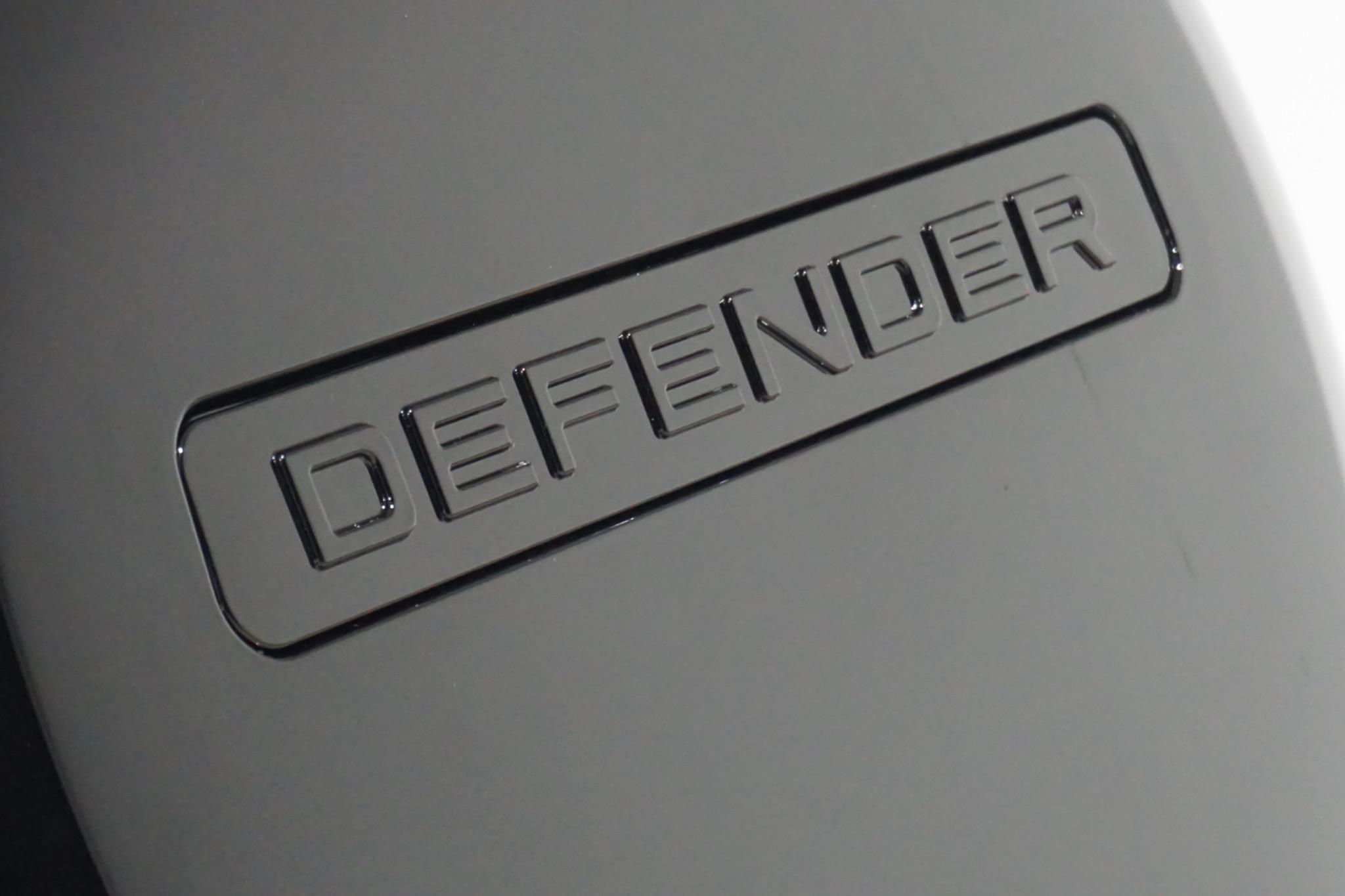 Land Rover Defender 110 3.0 D250 MHEV XS Edition Auto 4WD Euro 6 (s/s) 5dr